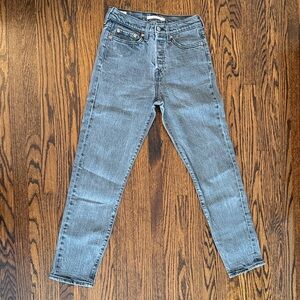 Women’s Levi’s Grey Wedgie Jeans